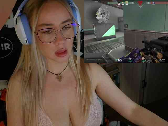 live video porn Emili1-