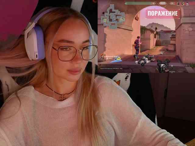 live nude cam Emili1-