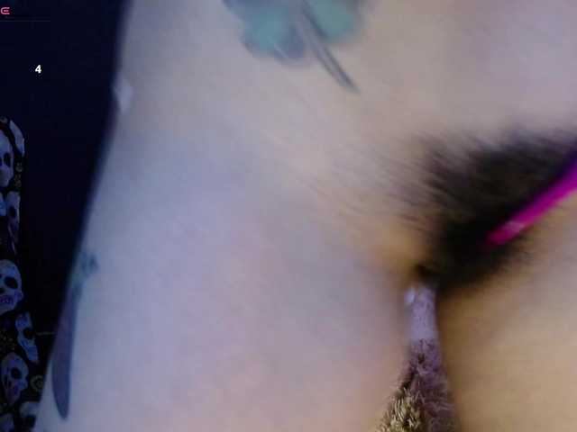 AbsentaVert's BongaCams show and profile