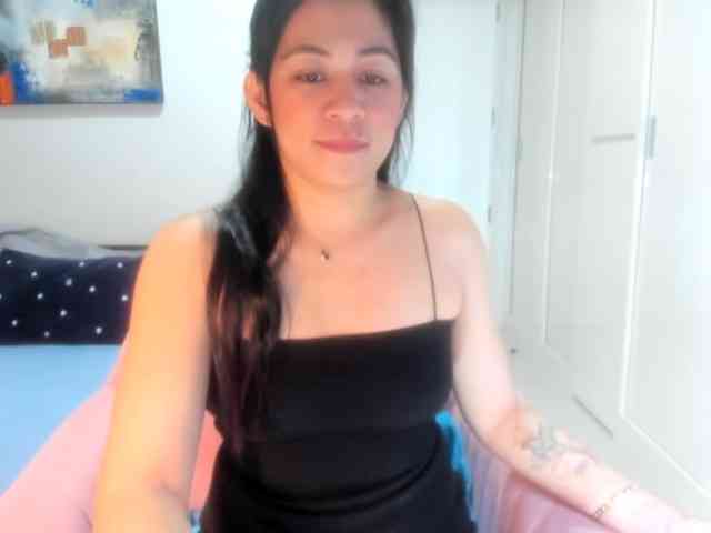 sexyloveasian webcam