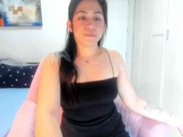 sexyloveasian webcam