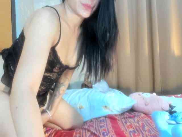 sexyloveasian webcam