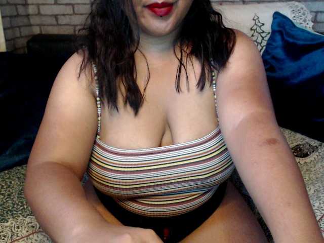 komurasaki from BongaCams is Freechat