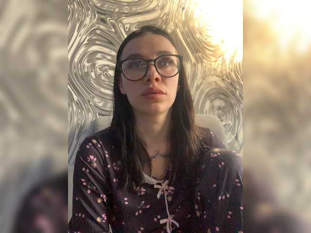 maidencrystal live sex show