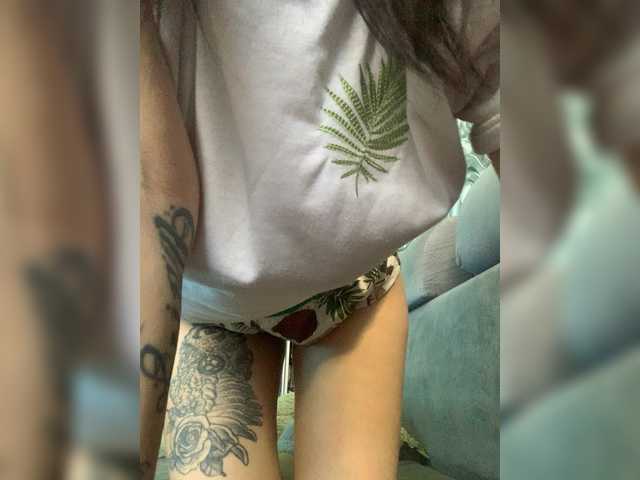 MaidenCrystal from BongaCams