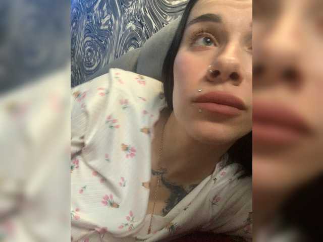 видео MaidenCrystal