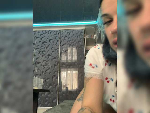 maidencrystal live sex