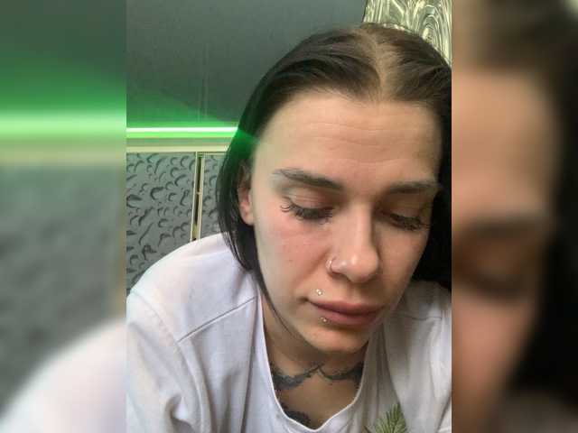 MaidenCrystal from BongaCams is Freechat