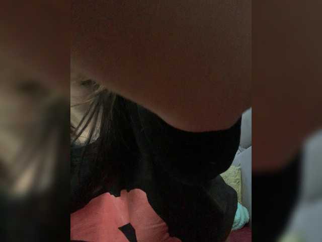 MaidenCrystal's BongaCams show and profile