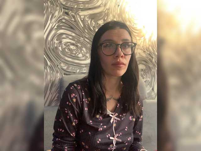 MaidenCrystal's BongaCams show and profile