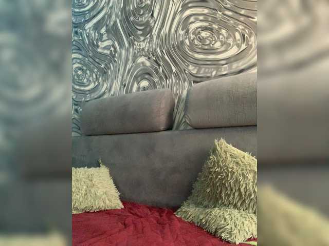 MaidenCrystal's BongaCams show and profile