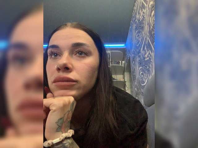 maidencrystal live sex show