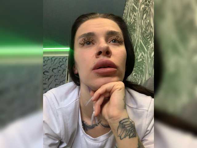 MaidenCrystal from BongaCams is Freechat