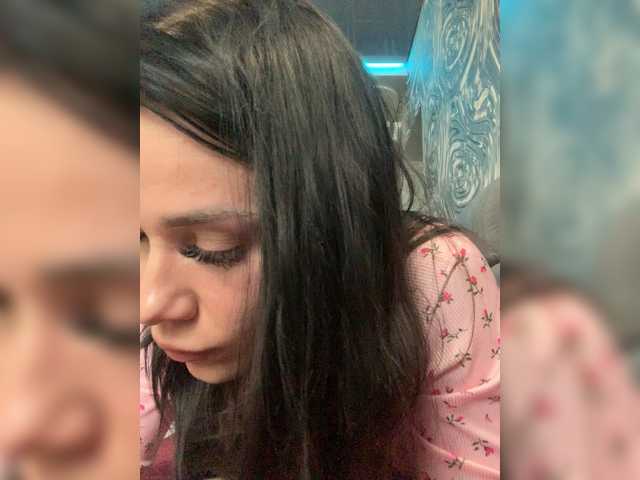 MaidenCrystal's BongaCams show and profile