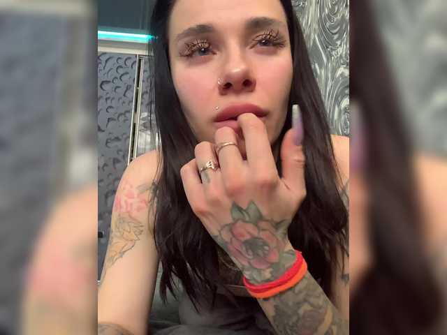 maidencrystal cam belle