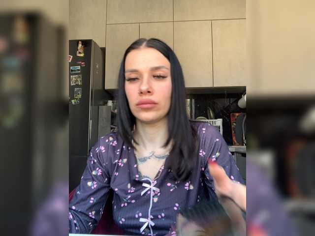 MaidenCrystal's BongaCams show and profile