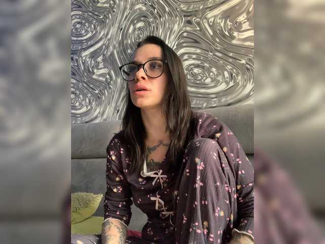 maidencrystal cam belle