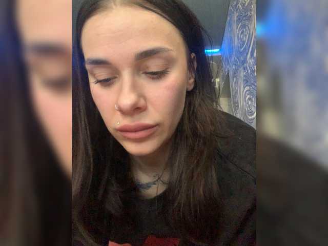 MaidenCrystal's BongaCams show and profile