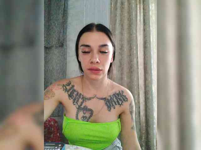 deva_maria webcam