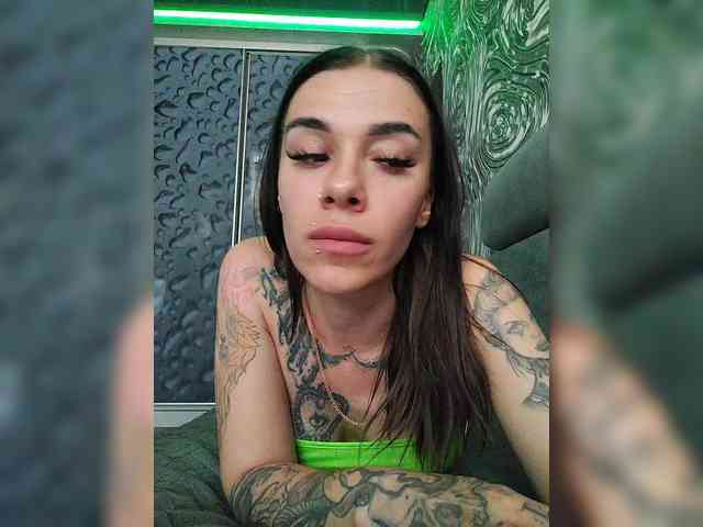 deva_maria webcam