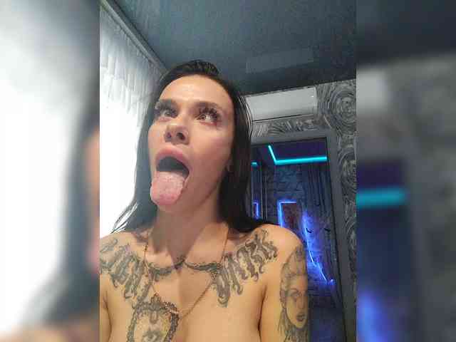 deva_maria webcam