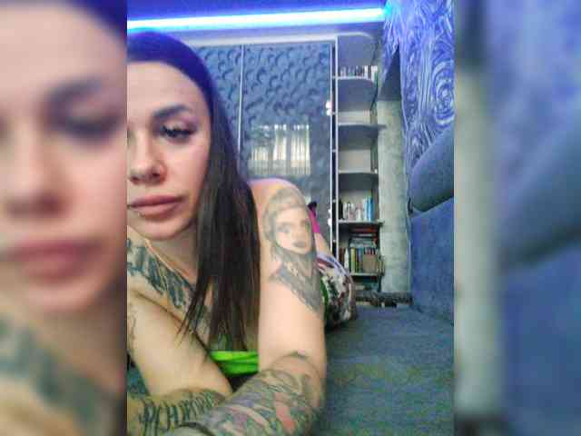 deva_maria webcam