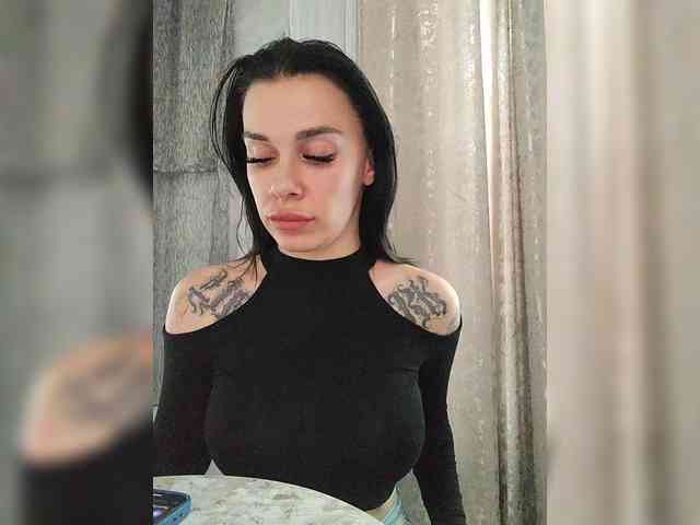 deva_maria webcam