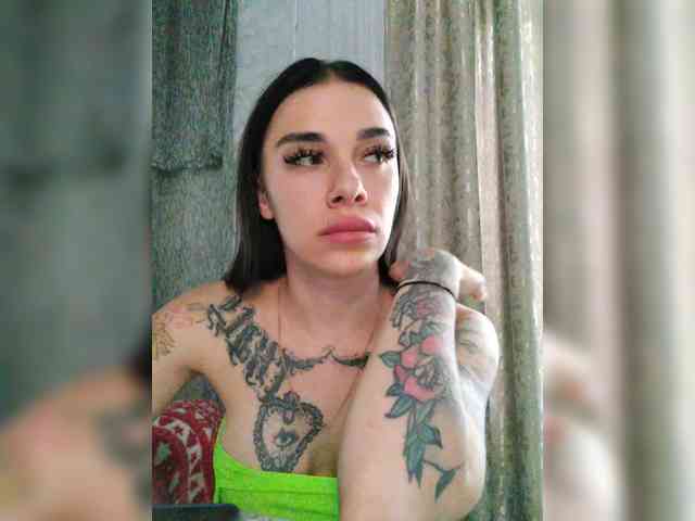 deva_maria webcam