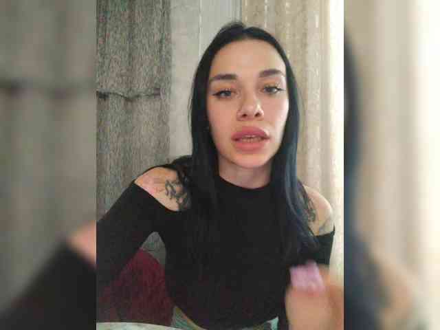 MaidenCrystal Live Webcam on BongaCams