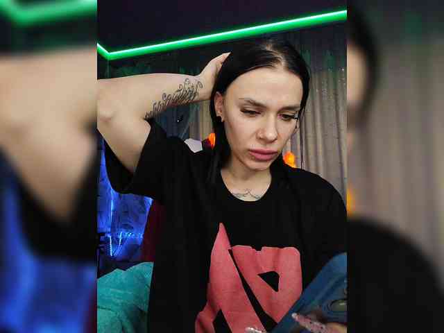 deva_maria webcam