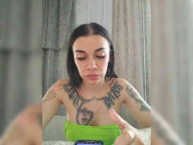 deva_maria webcam