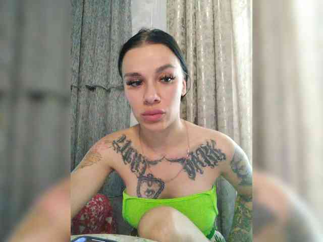 deva_maria webcam