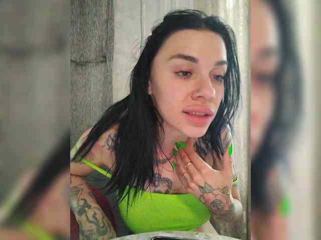 deva_maria webcam