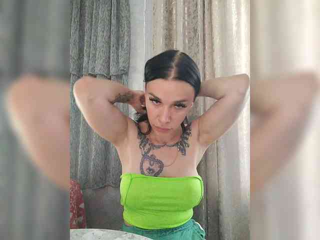 deva_maria webcam