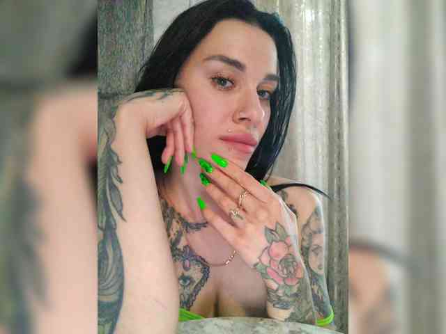 deva_maria webcam