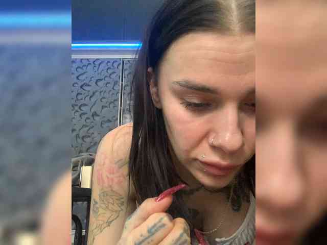 MaidenCrystal Live Webcam on BongaCams