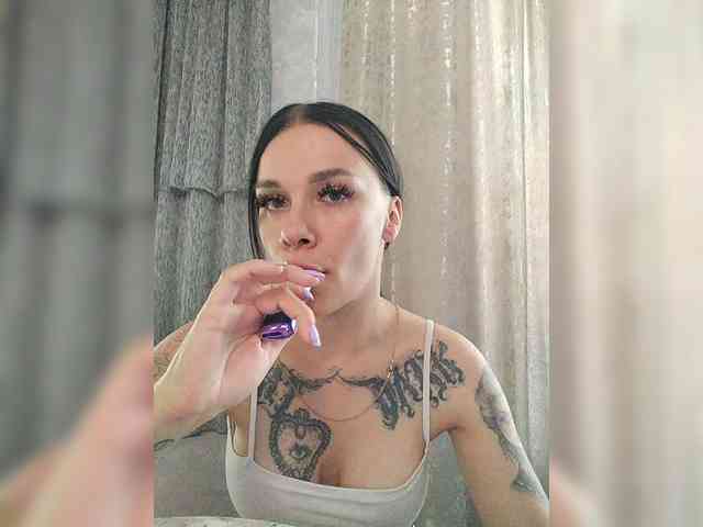 deva_maria webcam