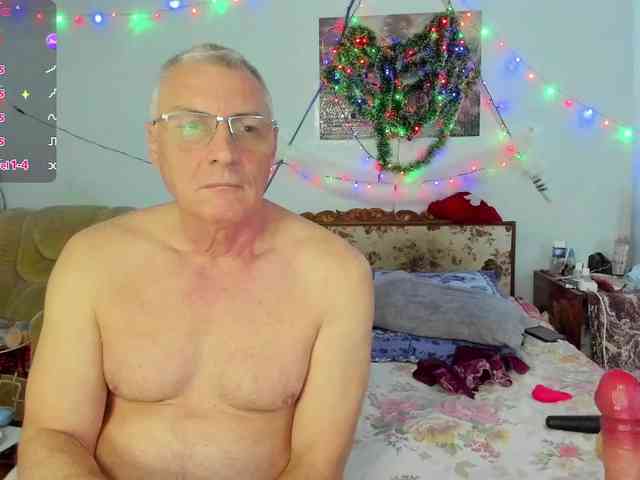 ladyred1 Live Webcam on BongaCams