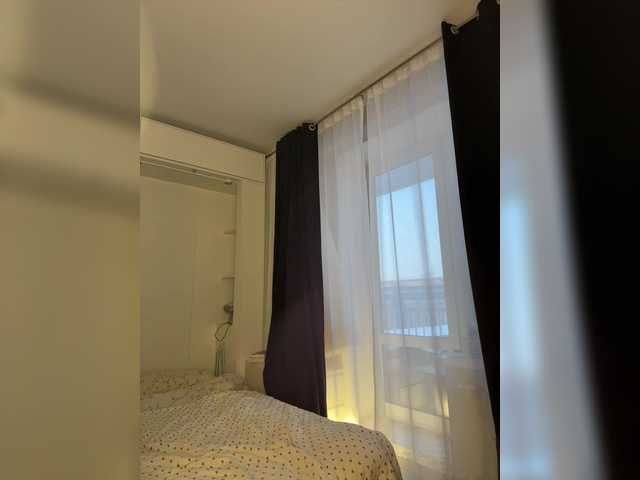 EmilyPure's BongaCams show and profile