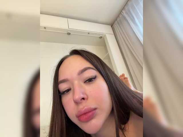 EmilyPure's BongaCams show and profile