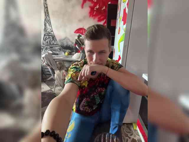 LoveMarkusik Live Webcam on BongaCams