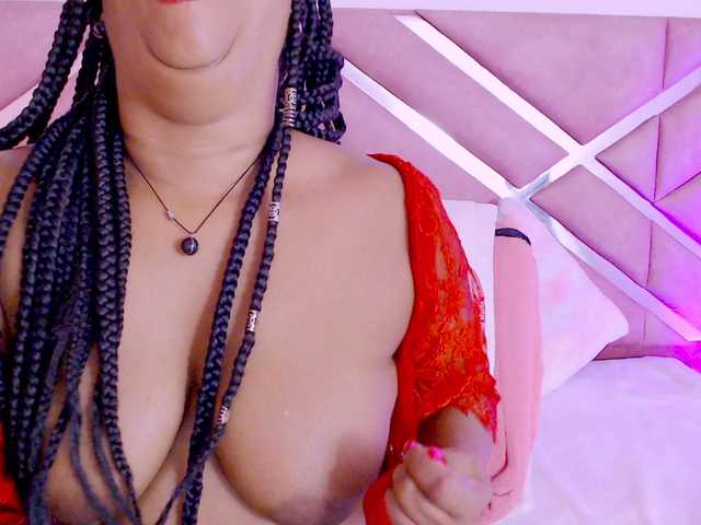 NiaPratt's BongaCams show and profile