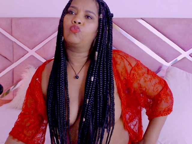 NiaPratt — Thank you to everyone who supports me with your advice, you are the best! For everyone else, feel free to join, every contribution counts and makes a difference!