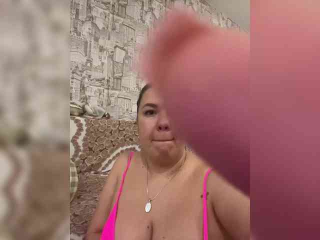 -BuSiNkA webcam