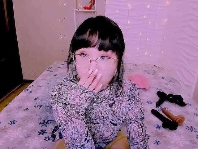 LianaYun's BongaCams show and profile