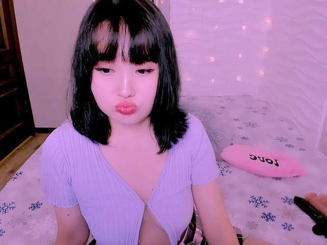 LianaYun's BongaCams show and profile