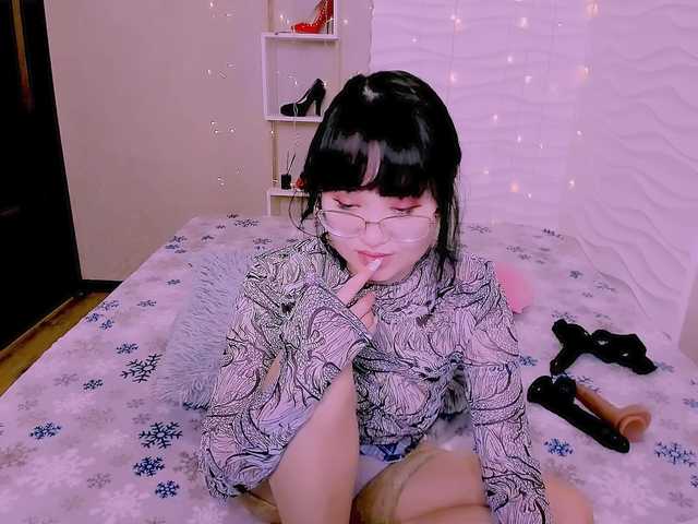 LianaYun's BongaCams show and profile