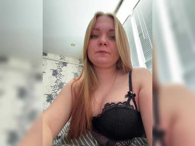 leila17's BongaCams show and profile