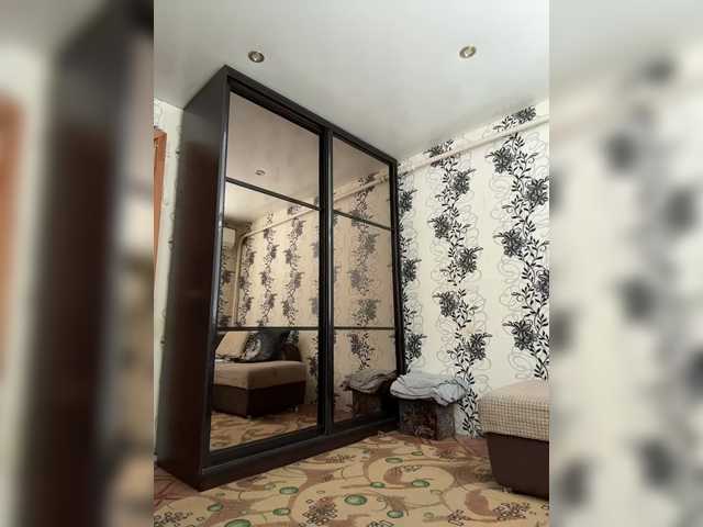 leila17's BongaCams show and profile