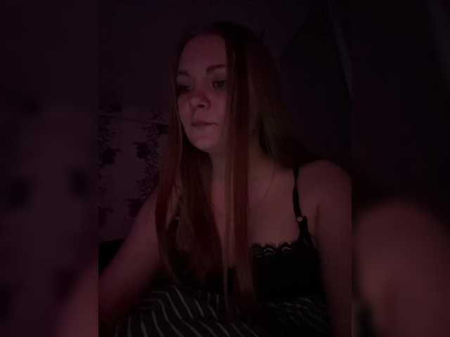 leila17's BongaCams show and profile